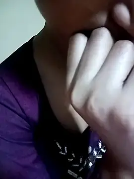 Piya_JiのStripchatでヌードカメラ