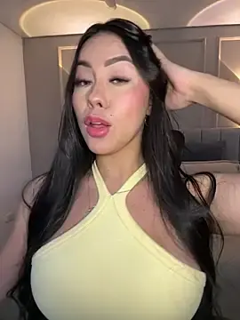 Miss_blue69のStripchatで人気のアダルト配信