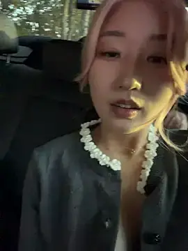 winter11のStripchatで今すぐ視聴可能なセックスカム