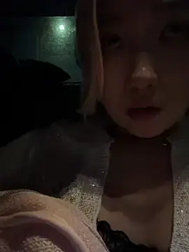 winter11のStripchatで無料ライブポルノ