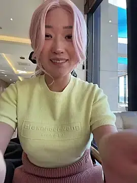 winter11のStripchatでライブセックス映像