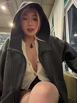 winter11のStripchatでライブセックス映像