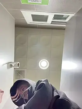 winter11のStripchatでライブセックス映像