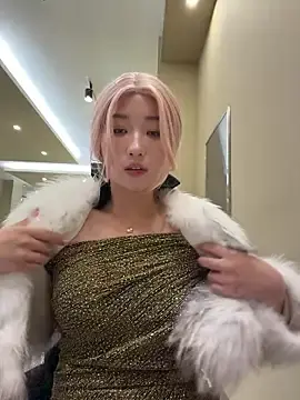 winter11のStripchatでライブポルノ配信