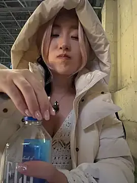 winter11のStripchatで無料ライブポルノ