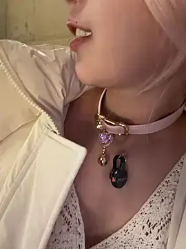 winter11のStripchatで人気のアダルト配信