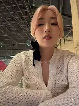 winter11のStripchatで無料ライブポルノ