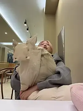 winter11のStripchatで高画質ウェブカメラ