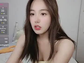 Luna_868のStripchatでプライベートチャット