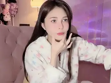 Titi-175のStripchatでヌードカメラ