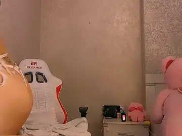 Demonic_Angel_のStripchatでヌードカメラ