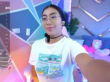 shanon-のStripchatでセックスカメラ