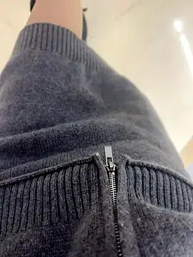 yimisun01のStripchatで人気のアダルト配信