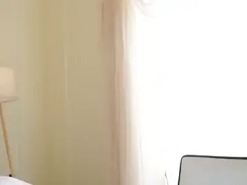 Hi_Feel_MeのStripchatでアダルトビデオチャット