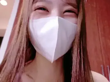 Ema_o0_chanのStripchatで今すぐ視聴可能なセックスカム