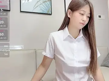 Josephine18のStripchatで高画質ウェブカメラ