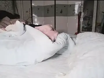 hebe-02のStripchatでライブセックス映像