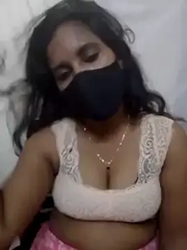 Rashmi-SexyのStripchatでアダルトカメラ配信