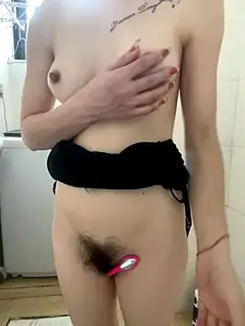 luna1009のStripchatで人気のアダルト配信