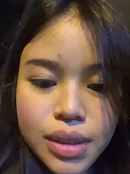 Toffee-00のStripchatでライブポルノ配信