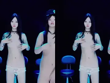 Starlight-010のStripchatでヌードカメラ