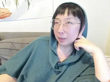 luxgrayのStripchatで無料ポルノカメラ