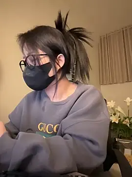 Vn___CUAのStripchatで高画質ウェブカメラ