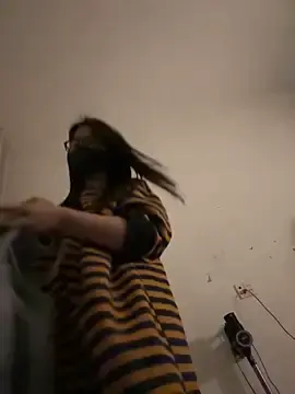 Vn___CUAのStripchatでアダルトカメラ配信