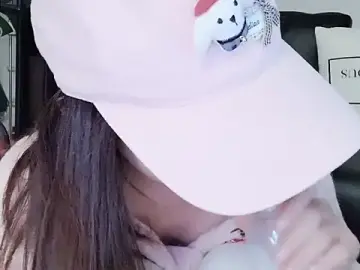 lvy-wのStripchatで高画質ウェブカメラ