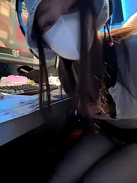 nideanbabyのStripchatでライブセックス映像