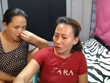 joanpetiteのStripchatでセックスチャット