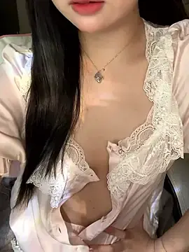 Nana_kute20のStripchatでライブセックス映像