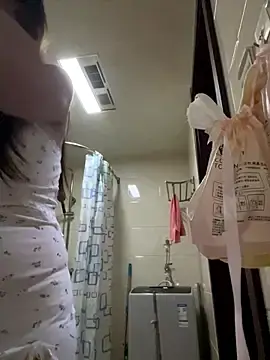 qianhan_xのStripchatでライブポルノ配信