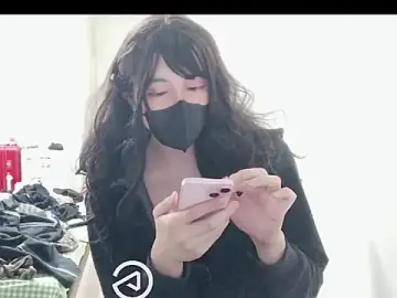 yahanrのStripchatでアダルトカメラ配信