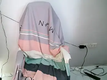 lovely_kristine22のStripchatでライブセックス映像