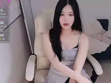 Ruby_pのStripchatで今すぐ視聴可能なセックスカム
