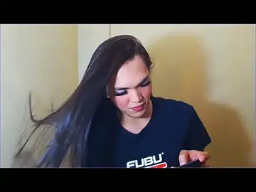 WONDERWOMAN2023のStripchatで高画質ウェブカメラ