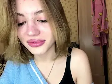 MelaineAytesのStripchatで無料ライブポルノ