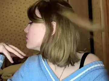 MelaineAytesのStripchatで無料ポルノカメラ