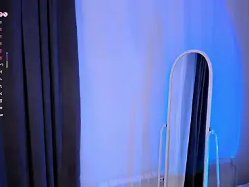 Nelly_KimmのStripchatでセックスチャット