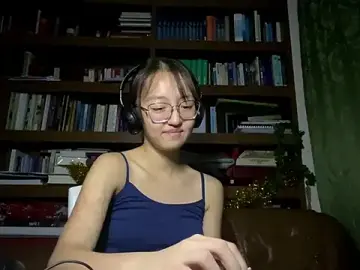 LinaClousのStripchatでセックスチャット