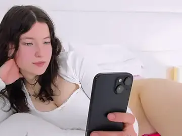 MoonAngelicのStripchatでセックスチャット