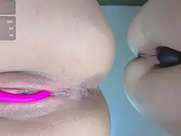 -_MARINA_-のStripchatで今すぐ視聴可能なセックスカム