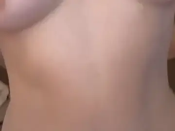 Naomi_52のStripchatでライブポルノ配信