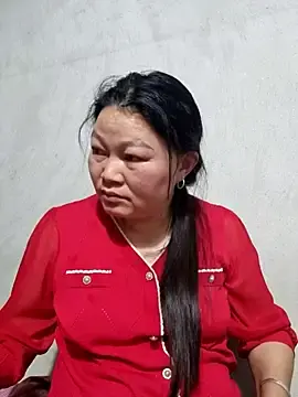 yoowwmrのStripchatで無料ライブポルノ