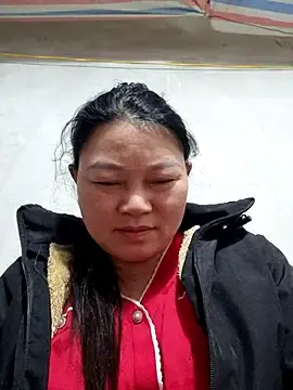 yoowwmrのStripchatでヌードカメラ