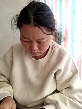 yoowwmrのStripchatでセックスチャット