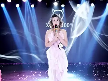 XMH100のStripchatでライブチャット