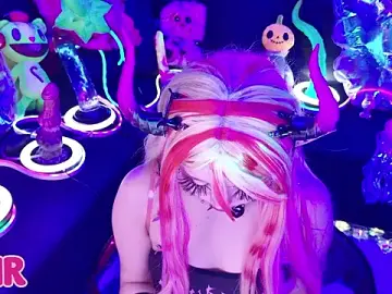 LaytonBoxのStripchatでセックスチャット