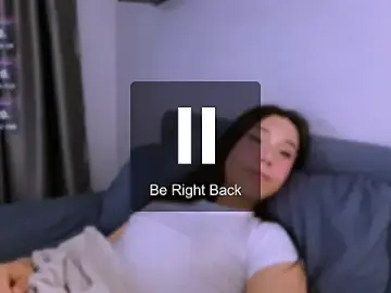 Kaia_Sunshine_MiaのStripchatで高画質ウェブカメラ